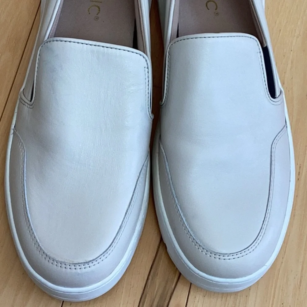 Vionic Dinora cream and black Croc or snakeskin Platform Slip On Sneaker